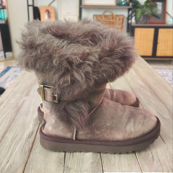 UGG Deena Boots in Chestnut Size 7 - Picture 3 of 13